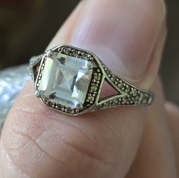 Beautiful CZ 925 silver ring Size 10 - Picture 3 of 5